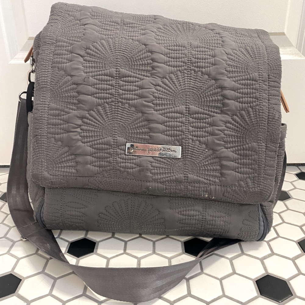 Used Petunia Pickle Bottom